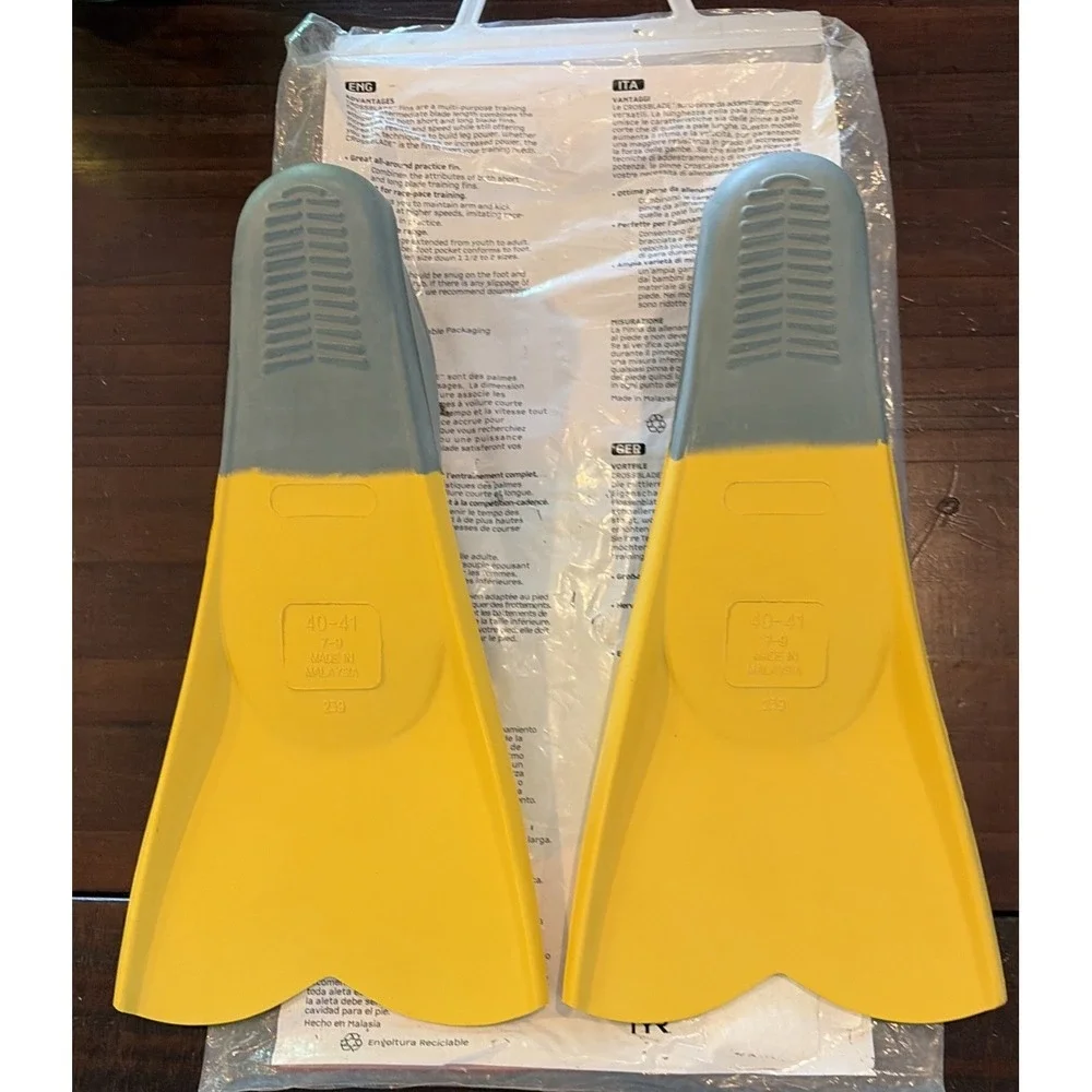 TYR crossblade swim